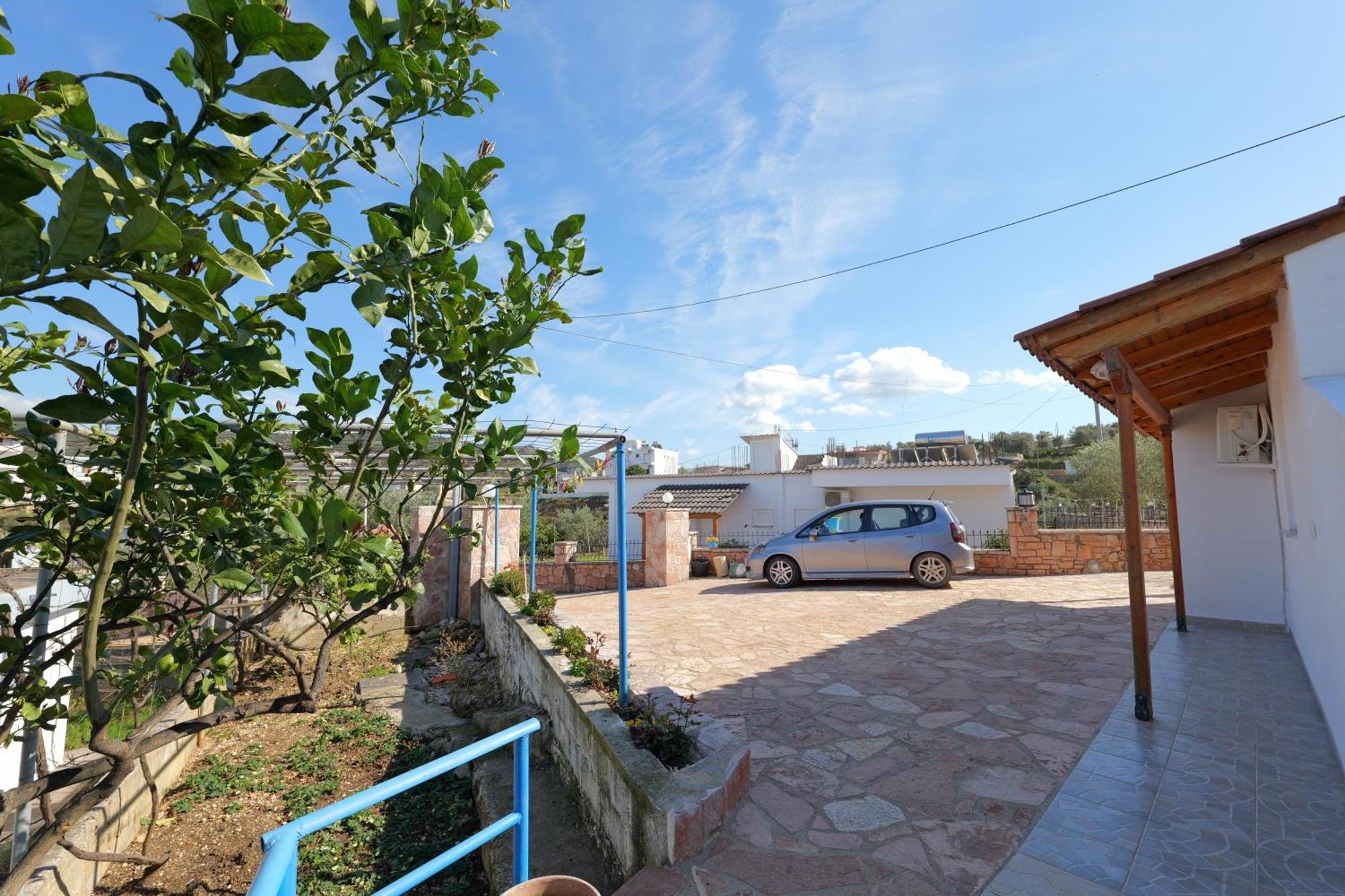 Guesthouse Blue Sky Ksamil Exteriér fotografie