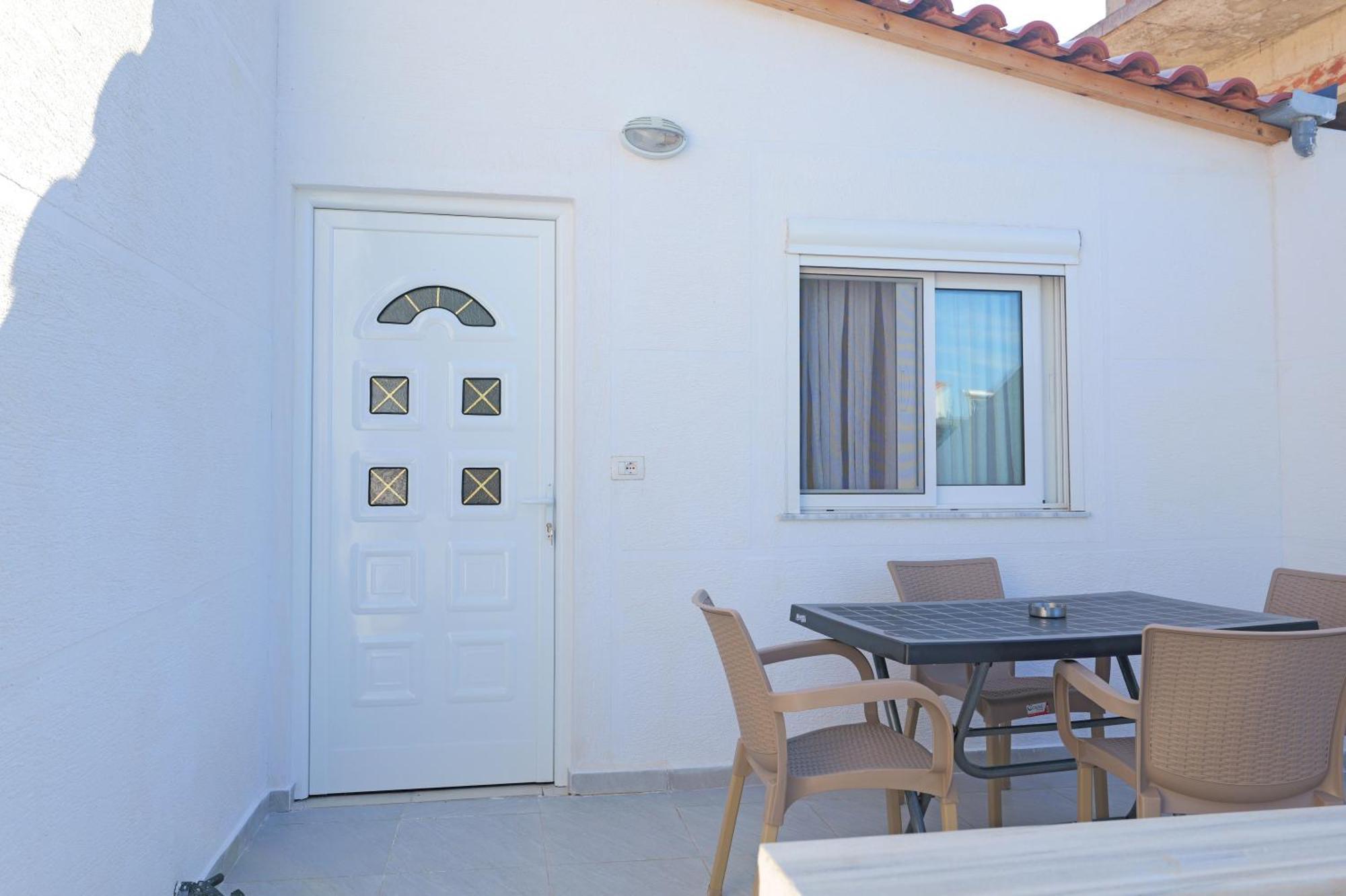 Guesthouse Blue Sky Ksamil Exteriér fotografie
