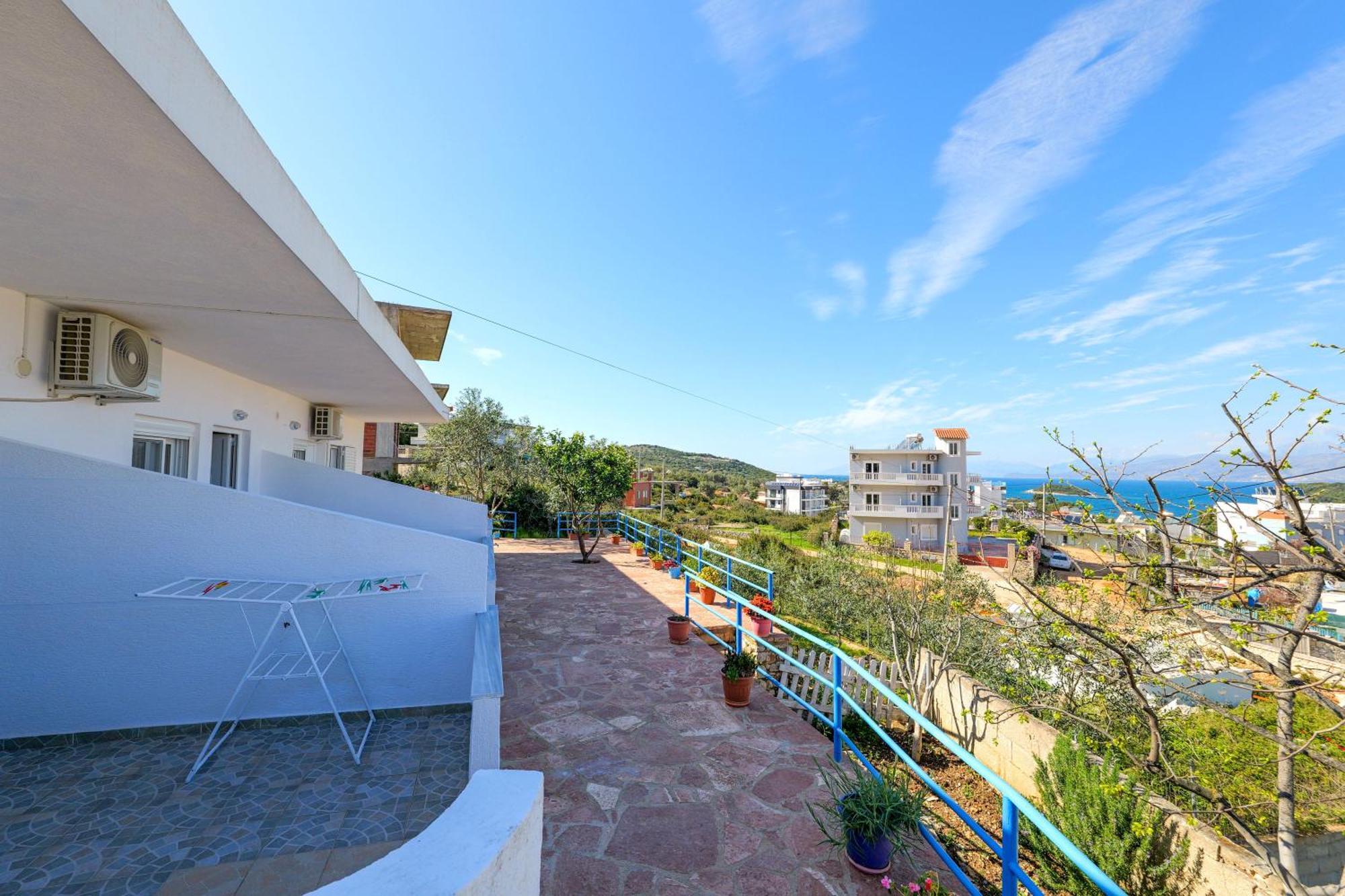 Guesthouse Blue Sky Ksamil Exteriér fotografie
