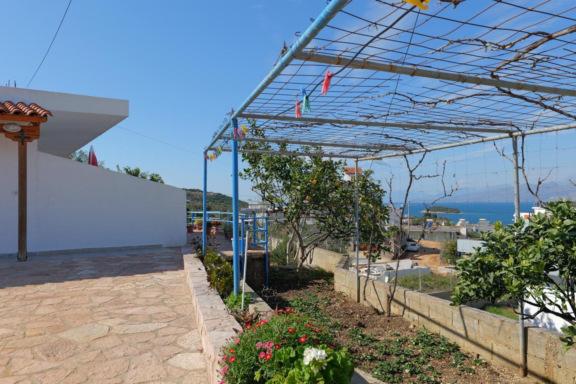 Guesthouse Blue Sky Ksamil Exteriér fotografie